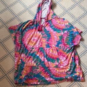 Lands' End Pink and White Tie-Dye Poncho EUC Sz L-XL